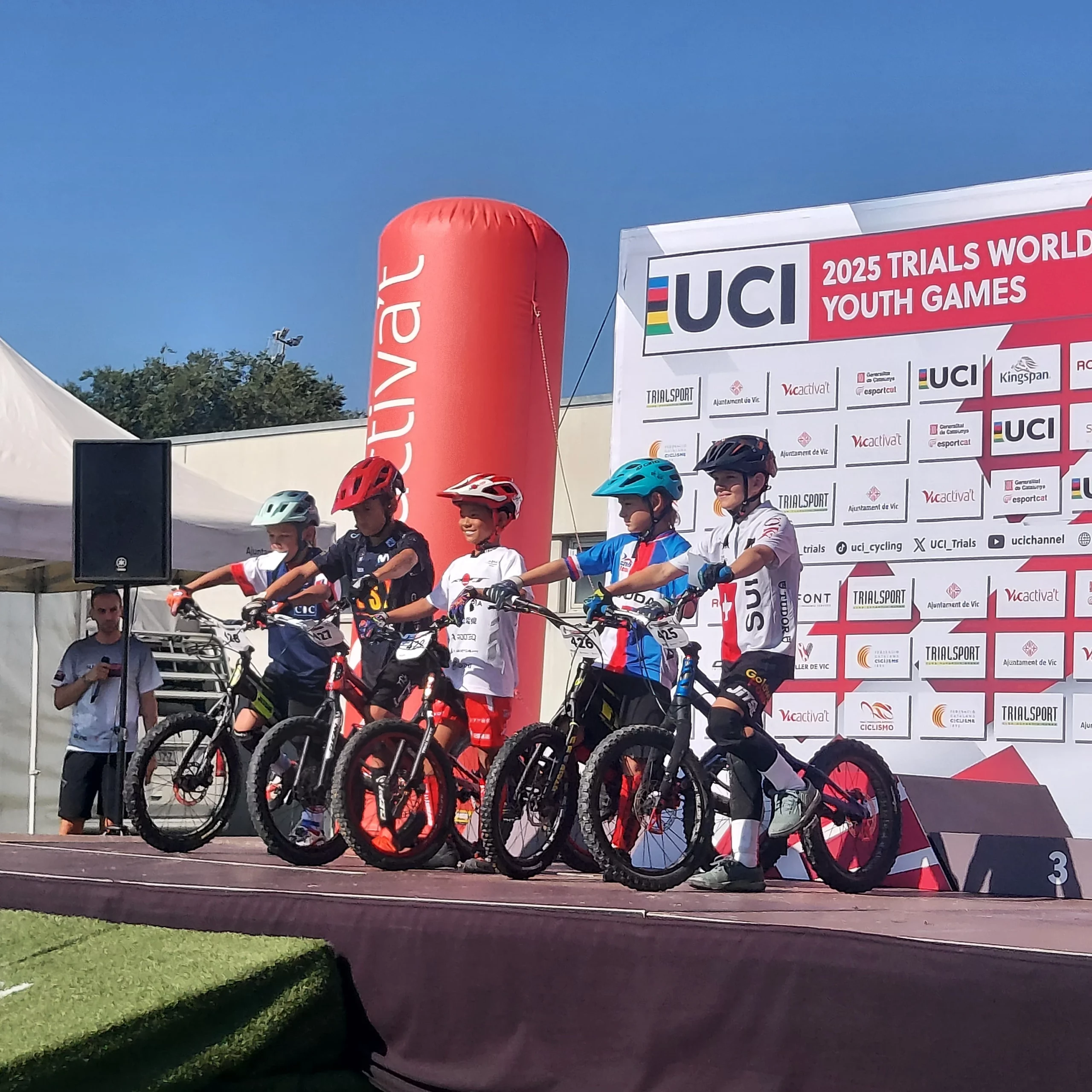 wyglausanne26-depart-avec-les-sponsors